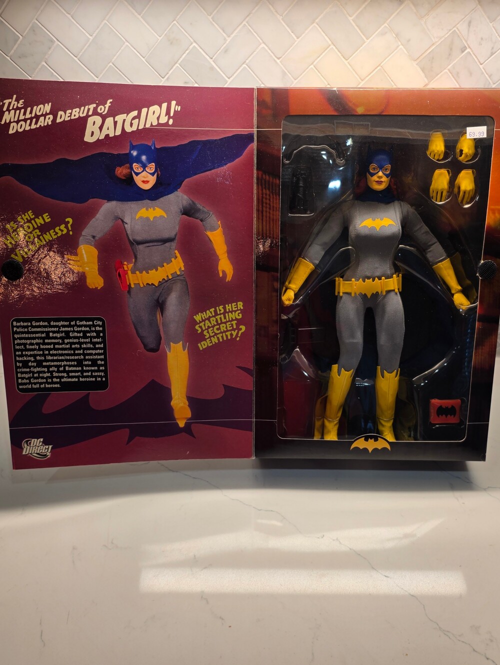 DC Direct Batgirl Classic 13" Deluxe Collector Figure 1/6 Scale NIB Complete